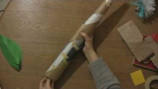Paper Craft Projects : How to Make a Palm Tree Using Construction Paper