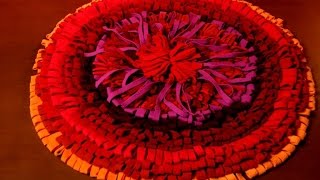 Пушистый коврик своими руками из старых шарфов  часть -2