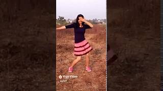 hot girl dance on bom diggy bom song