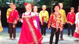 Ансамбль "Уральская вечора" Младшая группа. "Солдатушки-бравы ребятушки"2018