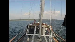 Solo sailing a Nauticat 33