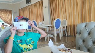 В ожидании ужина Ресторан Рута Селфи на фоне моря ????‍????‍????‍????Семейный отель Ruta Family Club Hotel 2020????