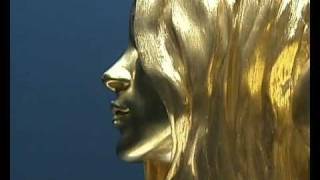 Solid gold statue of Kate Moss