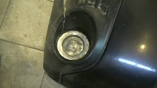 Как снять противотуманную фару, или как поменять лампу. Subaru Forester III.