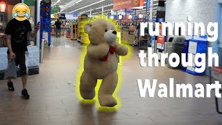GIANT TEDDY BEAR COMES TO LIFE