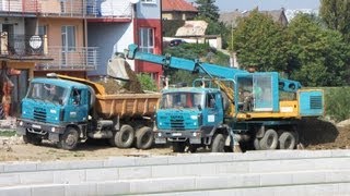 TATRA 815 UDS 114 - nakladanie zeminy