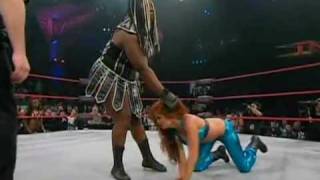 Christy Hemme vs Awesome Kong  Final Resolution 2008 12 07
