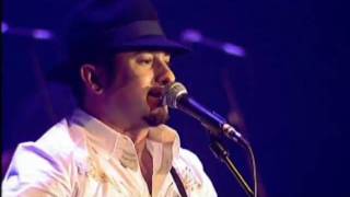 El Barrio Yo mismo - Tu frialdad directo concierto palacio Vistalegre Madrid