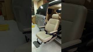 Luxgen  M7 改裝禮享家福祉椅, Line ID : jaychang7777