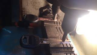 Изготовление дубликата ключа EKF-P пластик / Mul-T-Lock