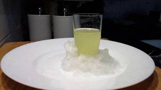 Limoncello, liquore al limone