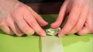 Comment plier des feuilles de bricks : aux oeufs chevre et epinards ?