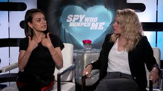 The Spy Who Dumped Me || Kate McKinnon & Mila Kunis Generic Interview || SocialNews.XYZ