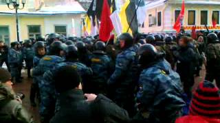 Омон разгоняет митинг оппозиции в н.новгороде 10.03.2012