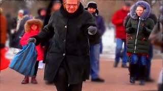 Бабушка танцует круто!  Бабуля зажигает!