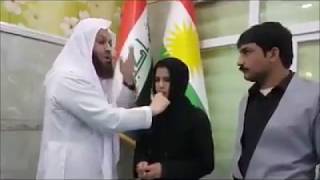Сосёт палец исламскому шейху и получает по башке