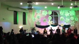 Kim Burrell "Watch Me Praise Him" With the mayfield brothers