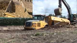 Digging Out The Stuck Volvo A30E Dumper