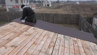 Кровля из профнастила своими руками на сарае