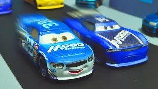 Disney Cars 3 : Next Generation Racer VS Old Veteran Racer - StopMotion
