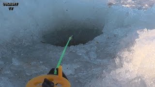 Зимняя рыбалка рыбалка со льда окунь, ёрш, чебак озеро Сунгуль Челябинская область
