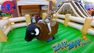 Хелло Китти и Ярослава в Зип Зип Парке (Zip Zip Park) - Прыгаем на батутах Часть 2. Hello Kitty Toys