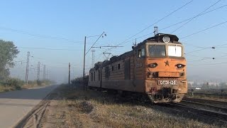Тяговый агрегат ОПЭ1-126 следует из карьера