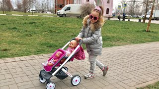 Как Алина играет в куклы Беби Бон КАК МАМА Видео для детей