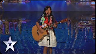 Gwyneth Makes Crowd "Roar" | Asia’s Got Talent 2015 Episode 1