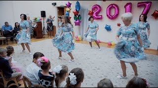 Танец воспитателей детского сада №1240