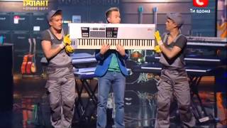 "Україна має талант-5".Олег Переверзев - Пианист виртуоз  [Большой Финал][25.05.13]
