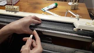 Как закрыть петли косичкой.