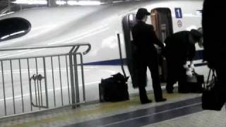 Ｎ700系　新幹線　女性運転士さん。　働く女性。　かっこいい。