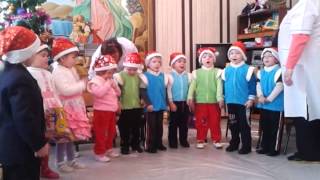Діти-сироти співають пісню Миколаю 2ч