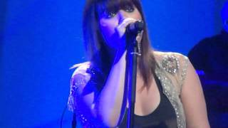 KELLY CLARKSON- Stronger