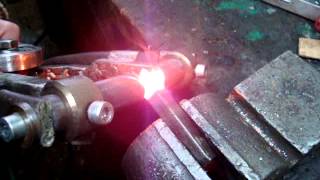 Пайка резцов с помощью контактной сварки / The soldering of cutters with the help of contact welding
