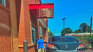 Mom Spots Man's License Plate In Front Of Her At Drive Thru. Sends Son Running To Alert The Cashier