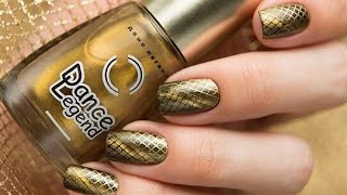 Magnetic Gold Nail Art Creation Tutorial