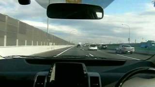 湾岸道路　レガシィ　タイヤ脱落！