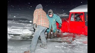 Неожиданная рыбалка. Машина уходит под лед 3. Приколы на рыбалке 2018. failed machine under the ice