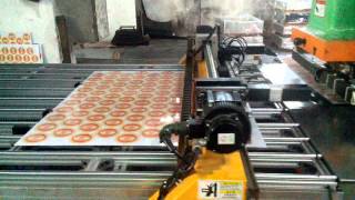Sheet Feeder   C frame Shoe Shine Box