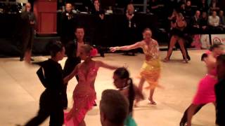 ‪Champ Latin - Cha Cha - MAC 2013 (‬Mircea Cernev & Ana-Maria Cernev‪)‬
