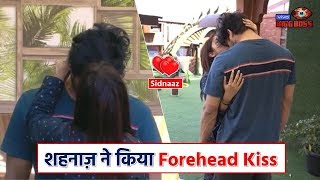 Bigg Boss 13 : Shehnaaz Kaur Gill's Cute Approach To Siddharth Shukla !!