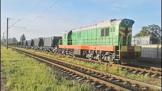 ЧМЭ3-4526 с чётным грузовым поездом