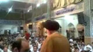 خطبه خواندن توسط آیت الله دستغیب