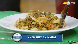 Chop suey de pollo taiwanés con salsa agridulce