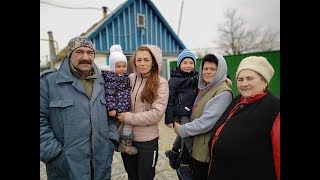 ЗНАКОМИМСЯ\РОДНЫЕ ИРЫ\ПАПА,МАМА и БАБУШКИ\канал Дружная СЕМЬЯ