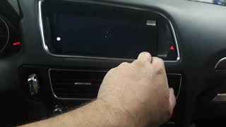 Ауди Q5 + Большой сенсорный монитор и камера заднего вида