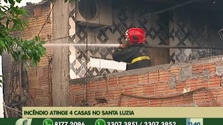 Quatro casas foram atingidas por um incêndio no santa luzia, zona sul de Manaus