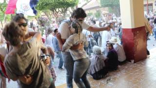 Juan Colorado en los harinazos de Chilchota